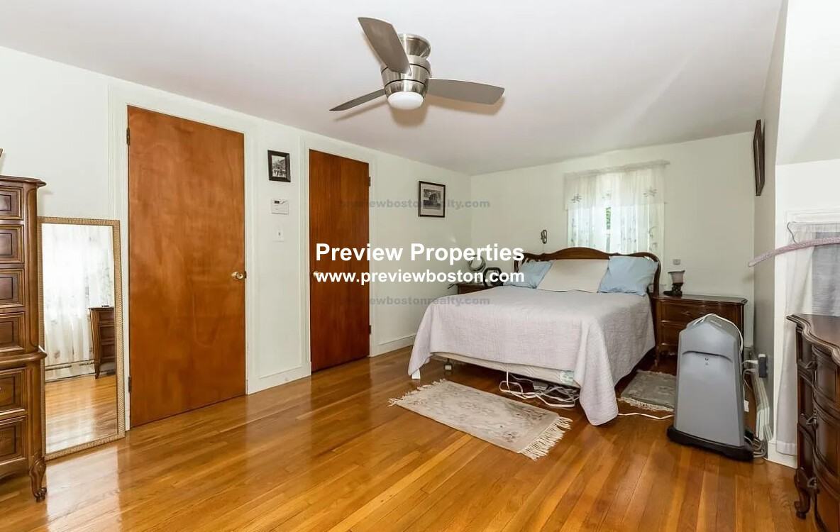 Bellamy St #2 - Photo 3 of 16