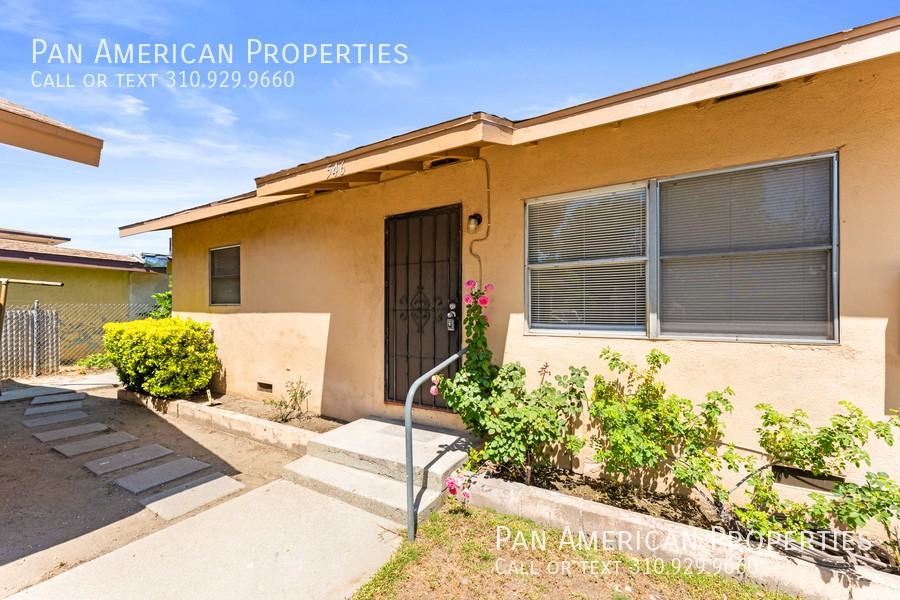 540 W. D St. (K07) - Photo 2 of 15