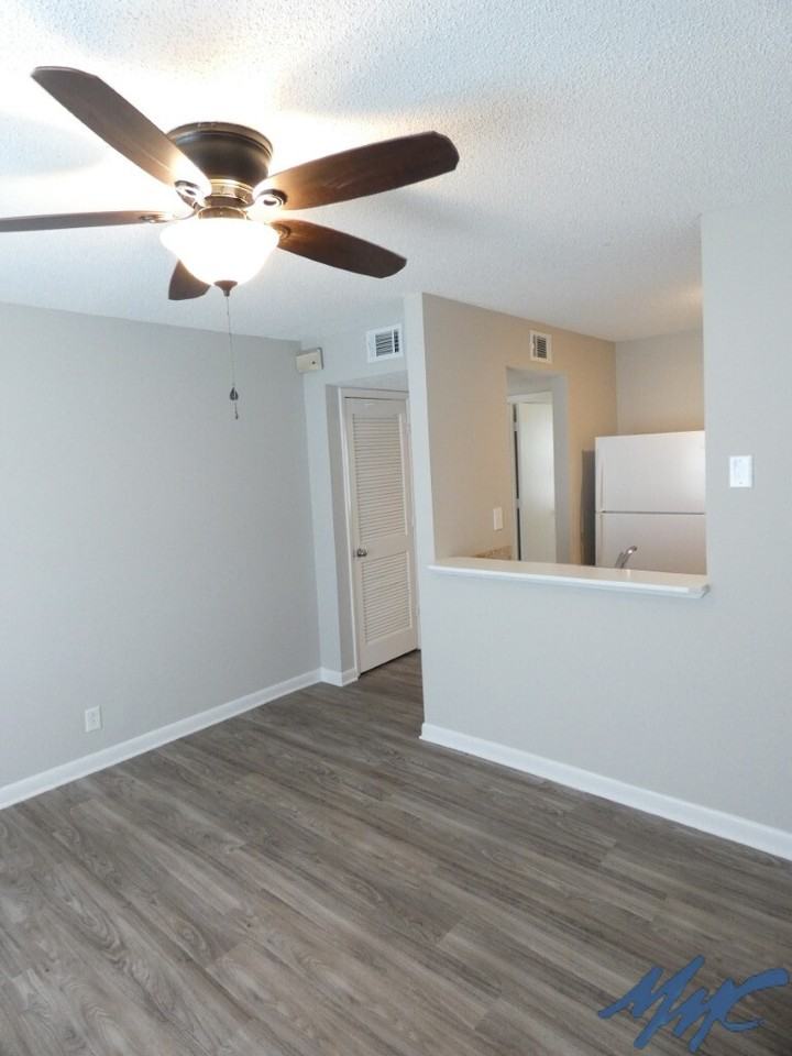 118 Dill Ln #Q - Photo 3 of 10