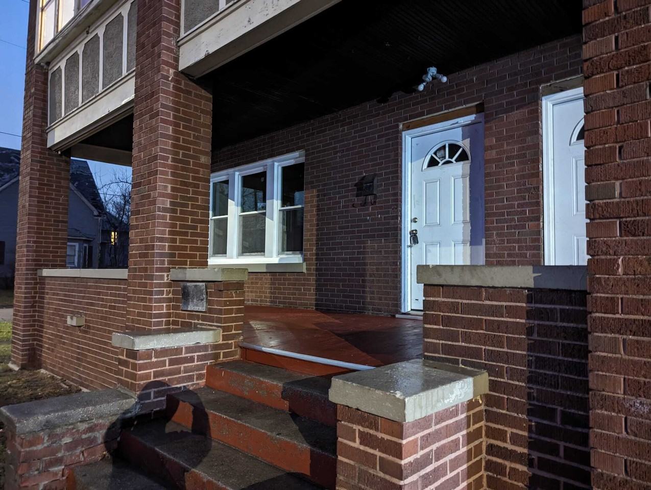 1702 South 5th Street - Photo 3 of 18