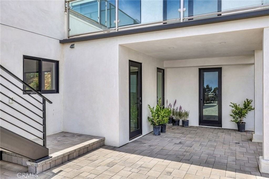 5402 Horizon Dr - Photo 4 of 50