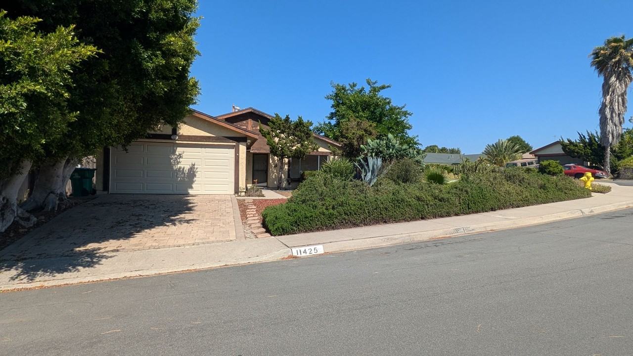 11425 Elbert Way - Photo 2 of 16