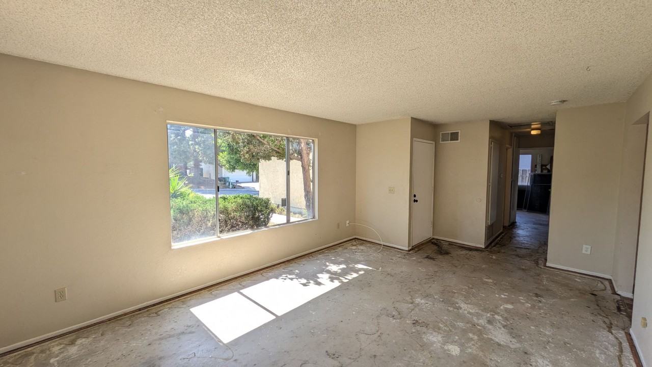11425 Elbert Way - Photo 5 of 16
