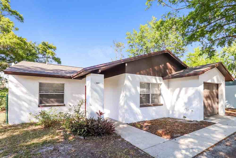 1625 Crystalview Trl - Photo 3 of 16