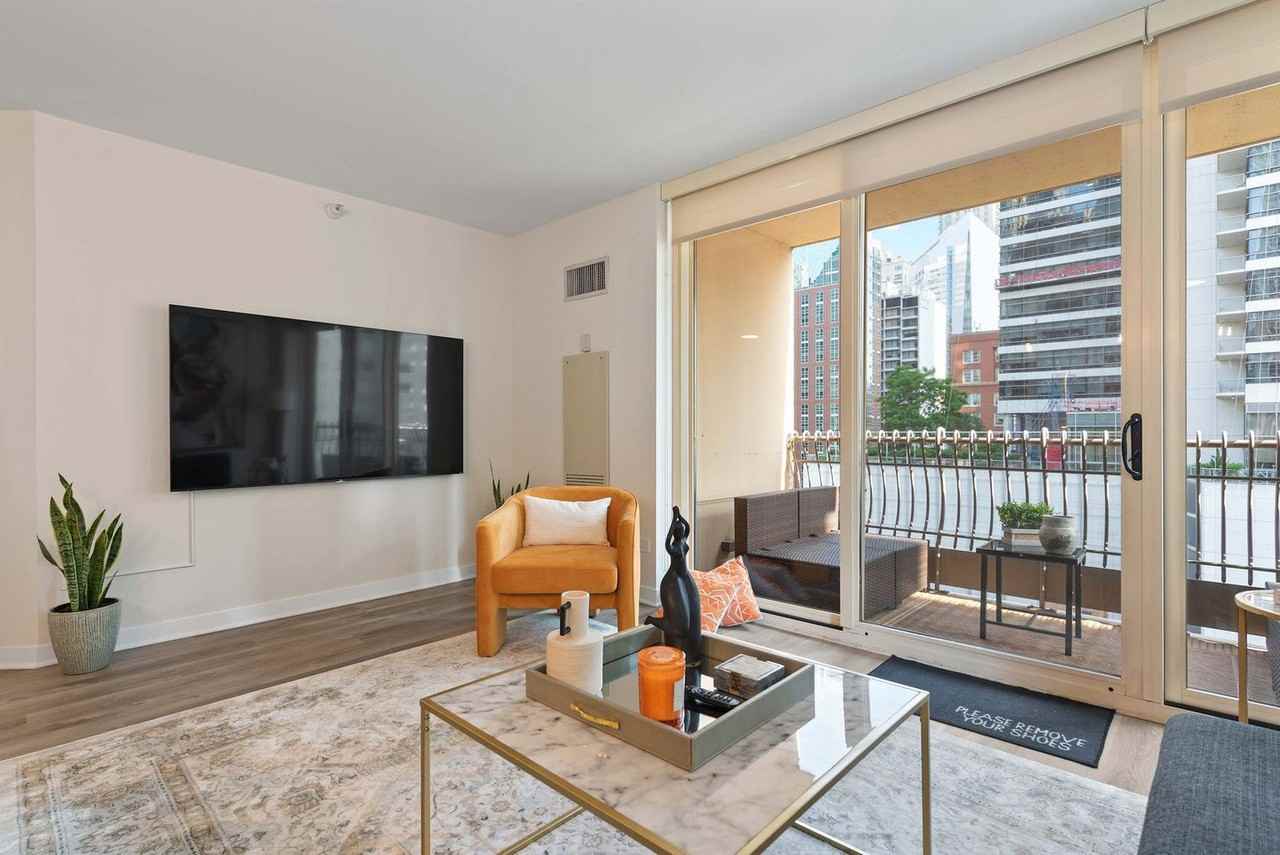 45 East Chicago Avenue - Photo 7 of 50