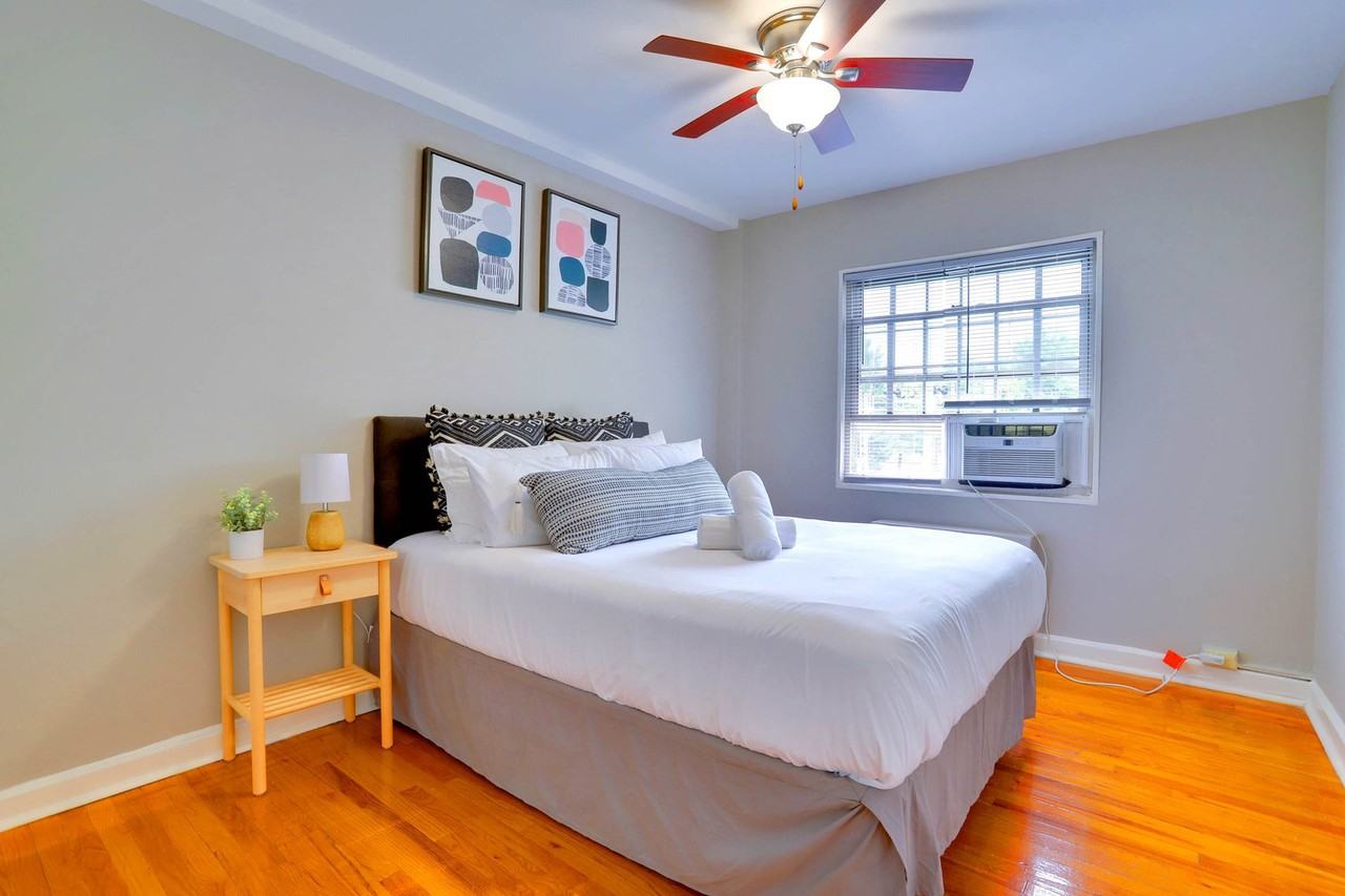 1420 W Abingdon Dr #1035599P - Photo 3 of 26