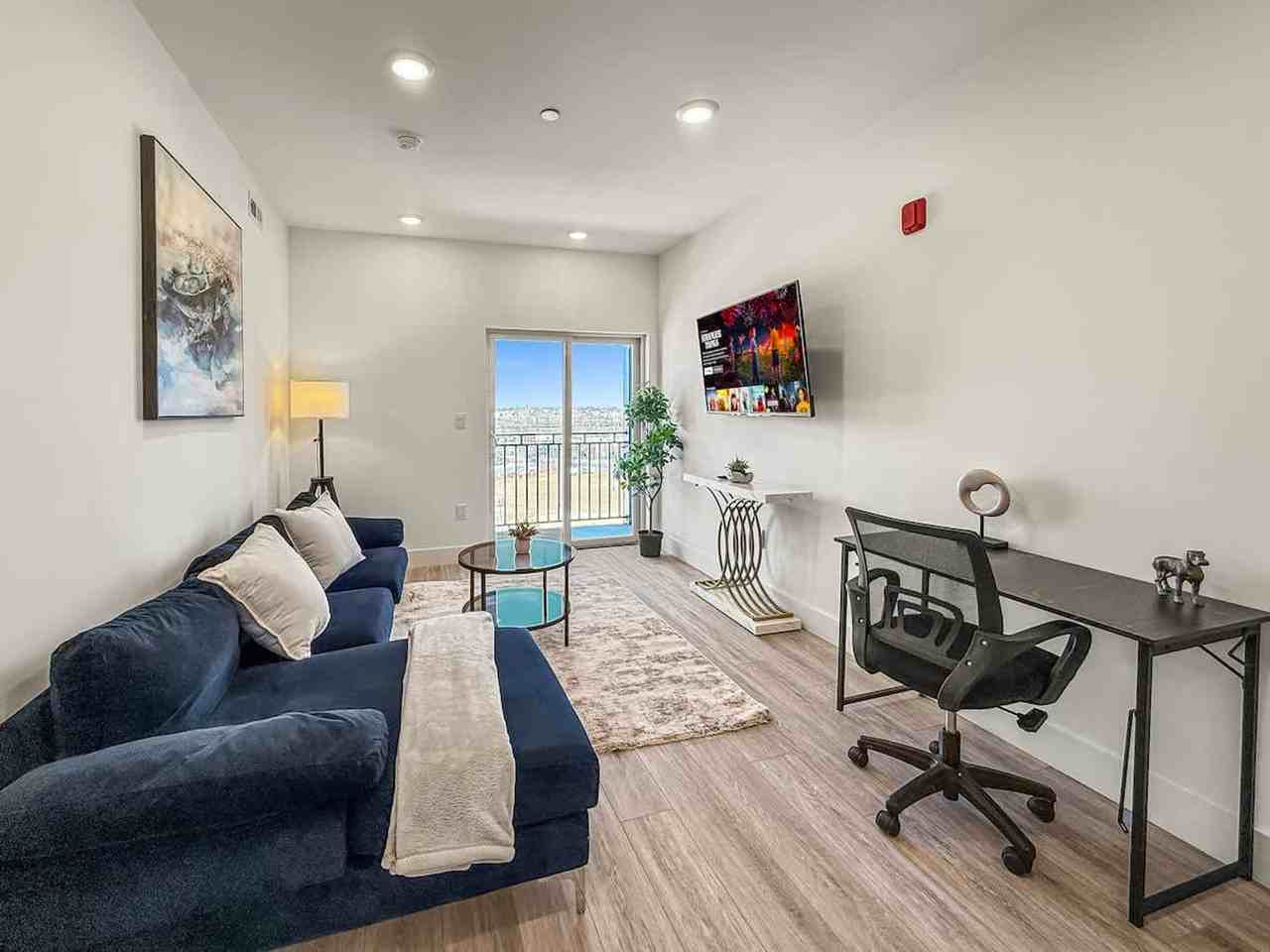 2400 E Huntingdon St #1075545P - Photo 4 of 15