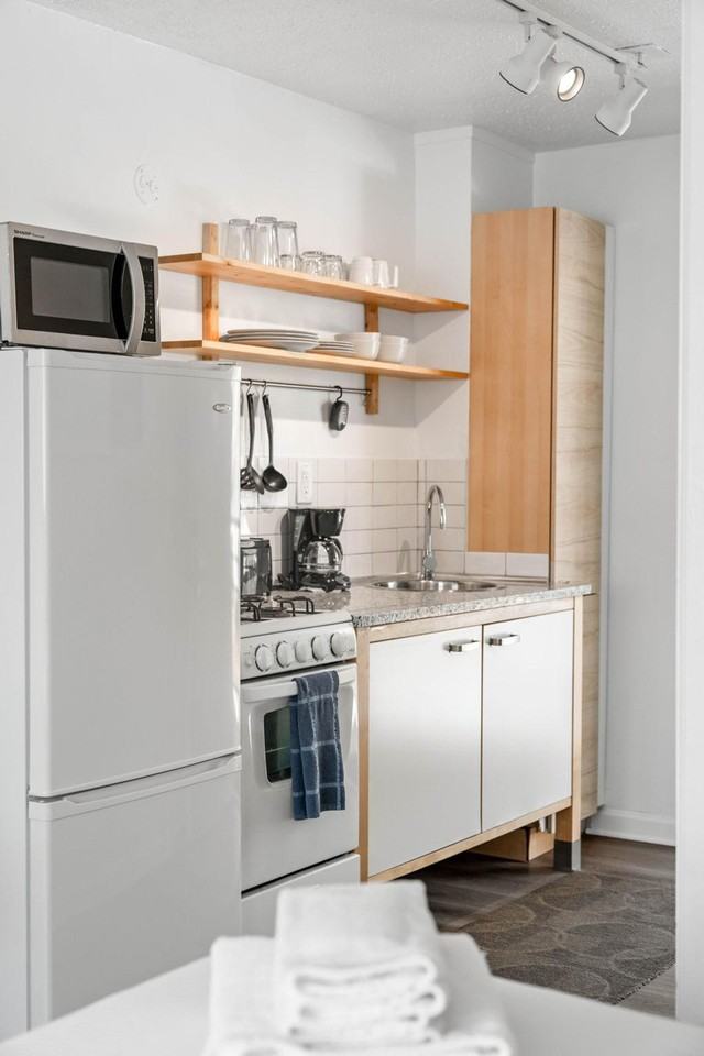 47 25th Street Northwest - Photo 4 of 27