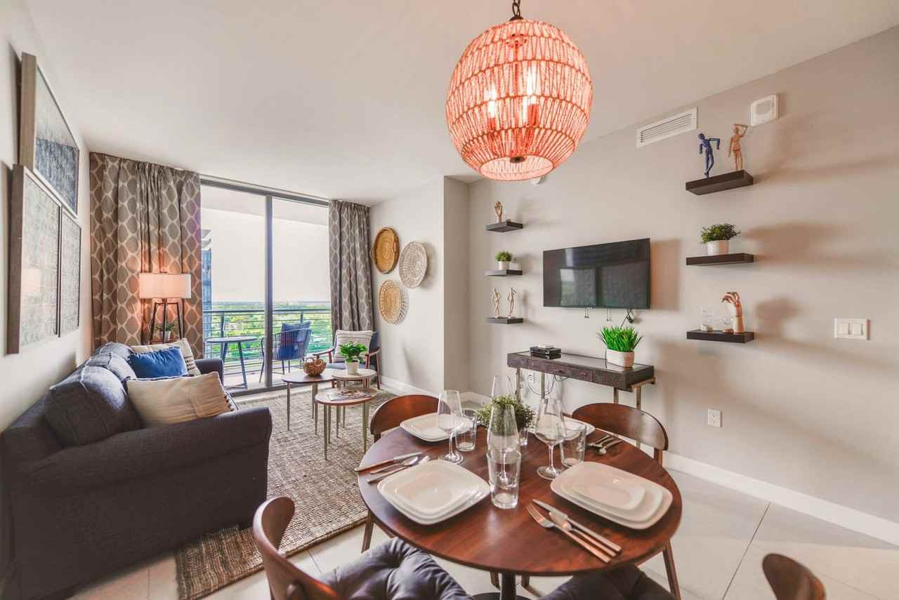 5350 Northwest 84th Avenue - Photo 3 of 34