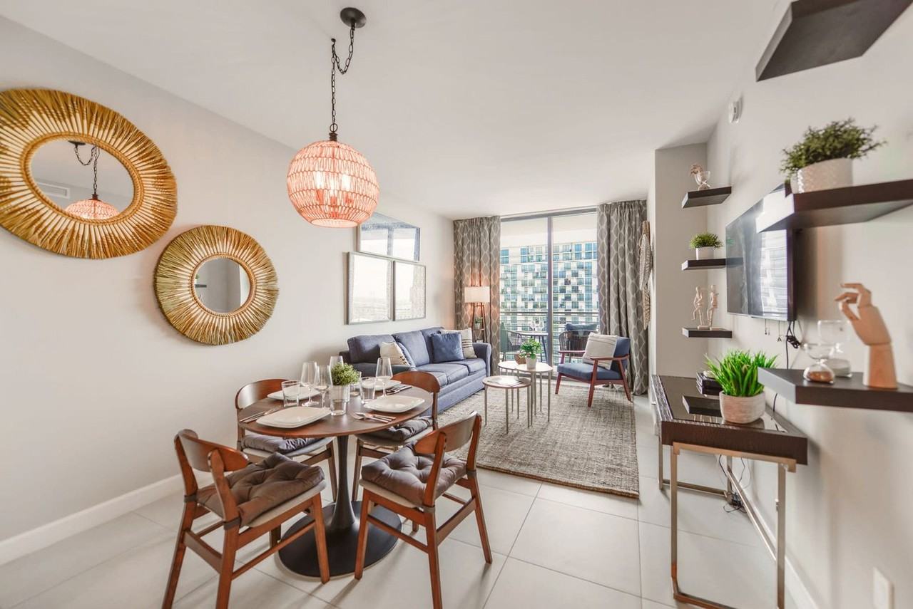 5350 Northwest 84th Avenue - Photo 4 of 34