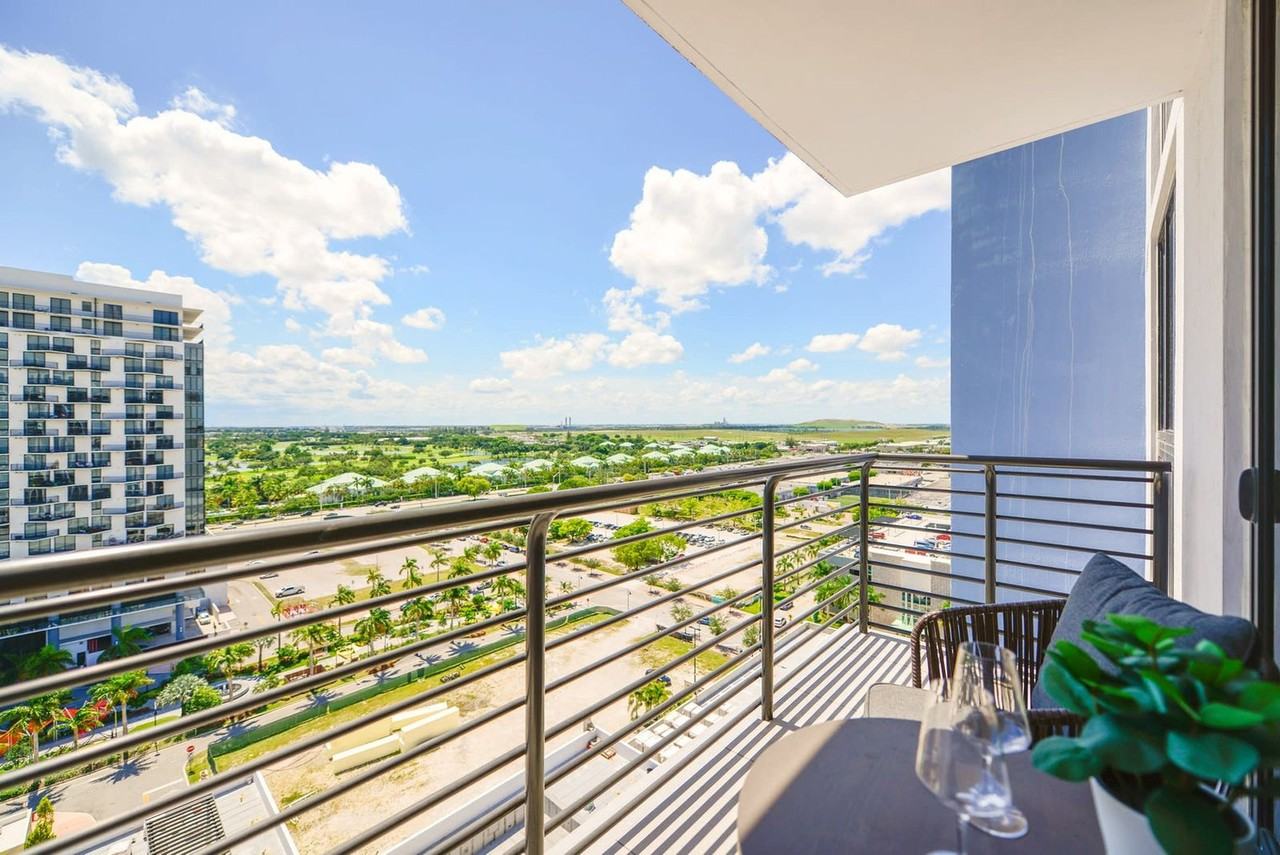 5350 Northwest 84th Avenue - Photo 7 of 34