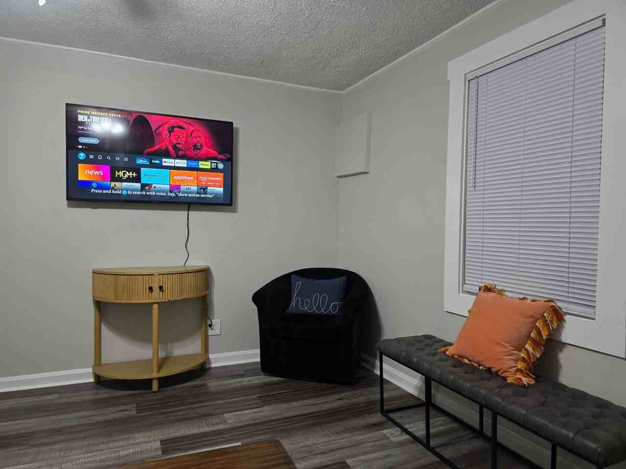 138 Spring St #1234774P - Photo 2 of 19