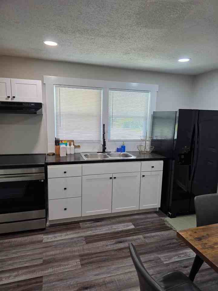 138 Spring St #1234774P - Photo 6 of 19