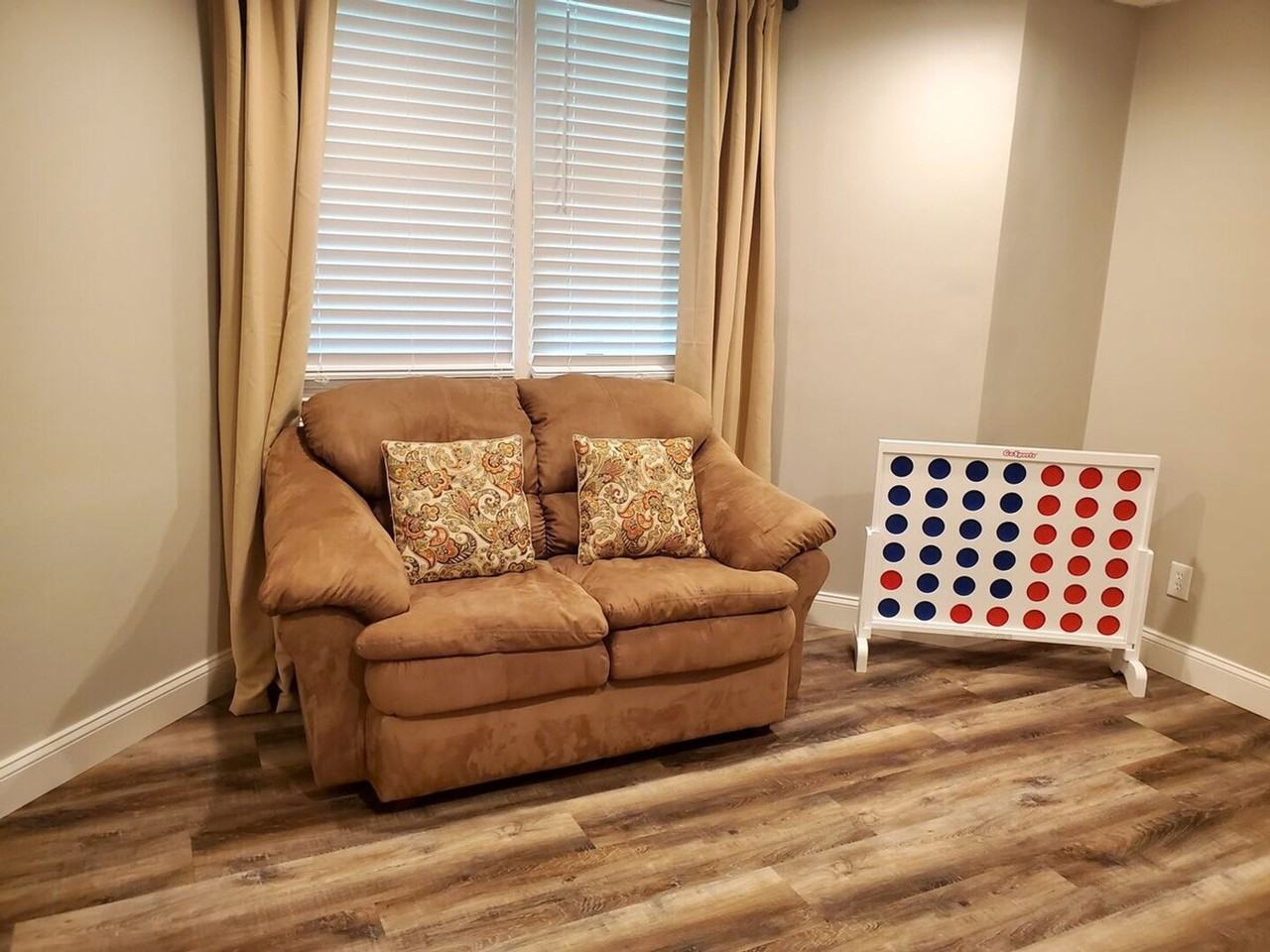 10 Bridlewood Ct #1234828P - Photo 2 of 37