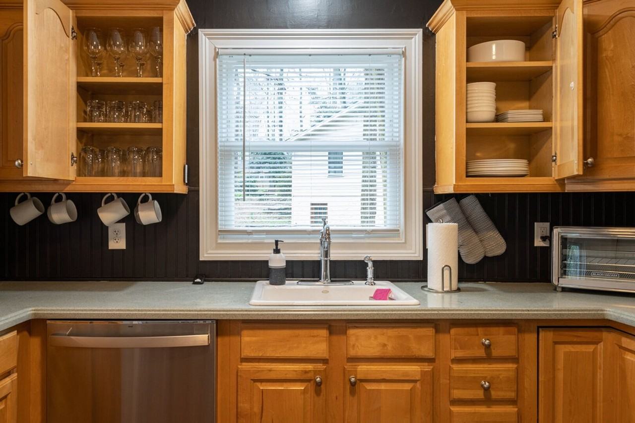 306 Jason Ct #1234831P - Photo 6 of 50