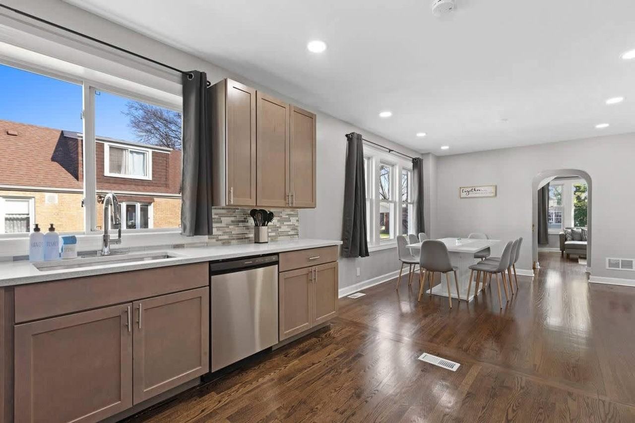 6028 Crain St #1237890P - Photo 5 of 19