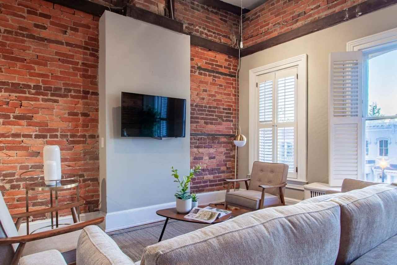 1647 Wisconsin Ave Nw #1238457P - Photo 3 of 22