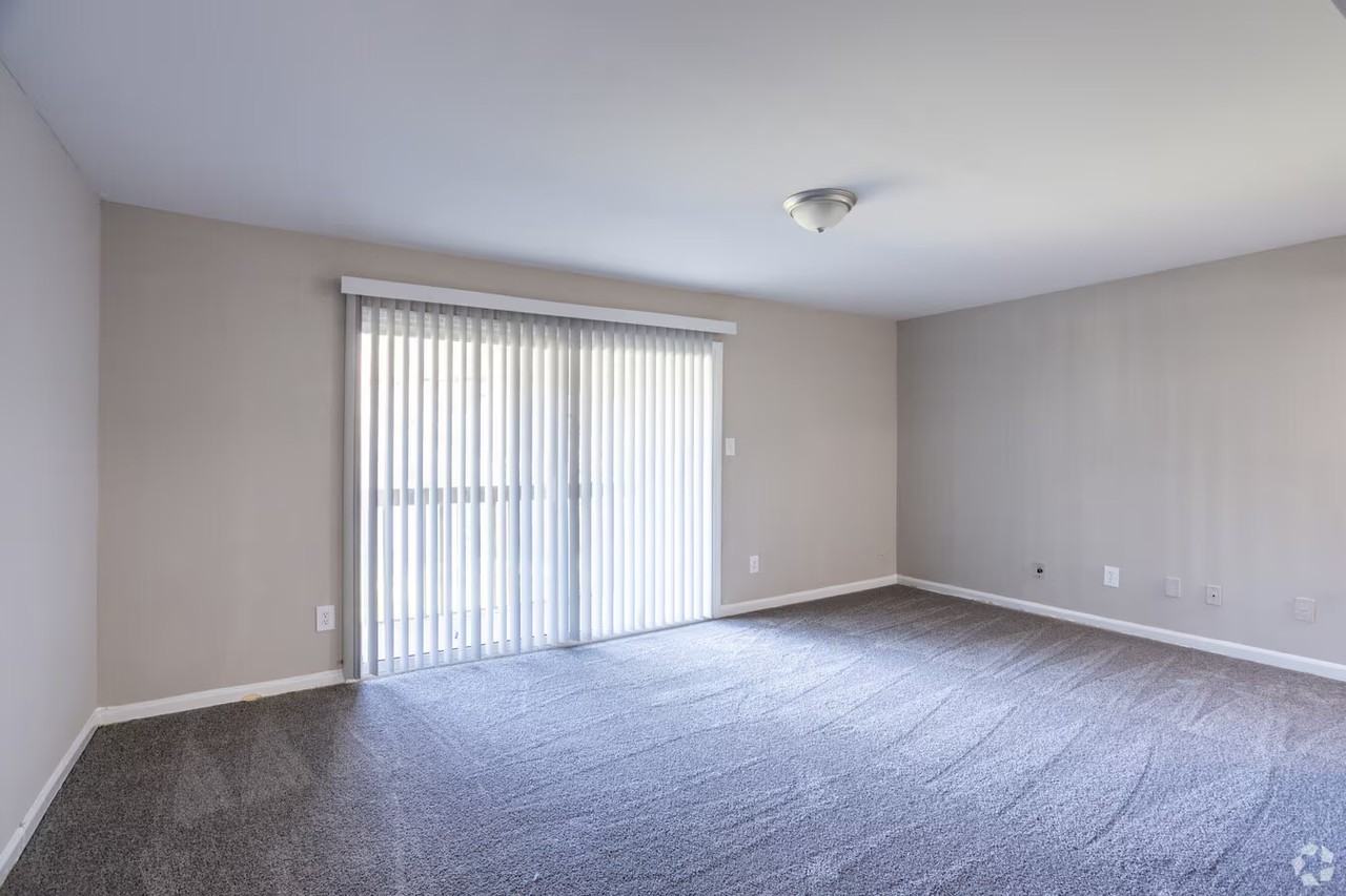 Ashby Woods - Photo 6 of 19