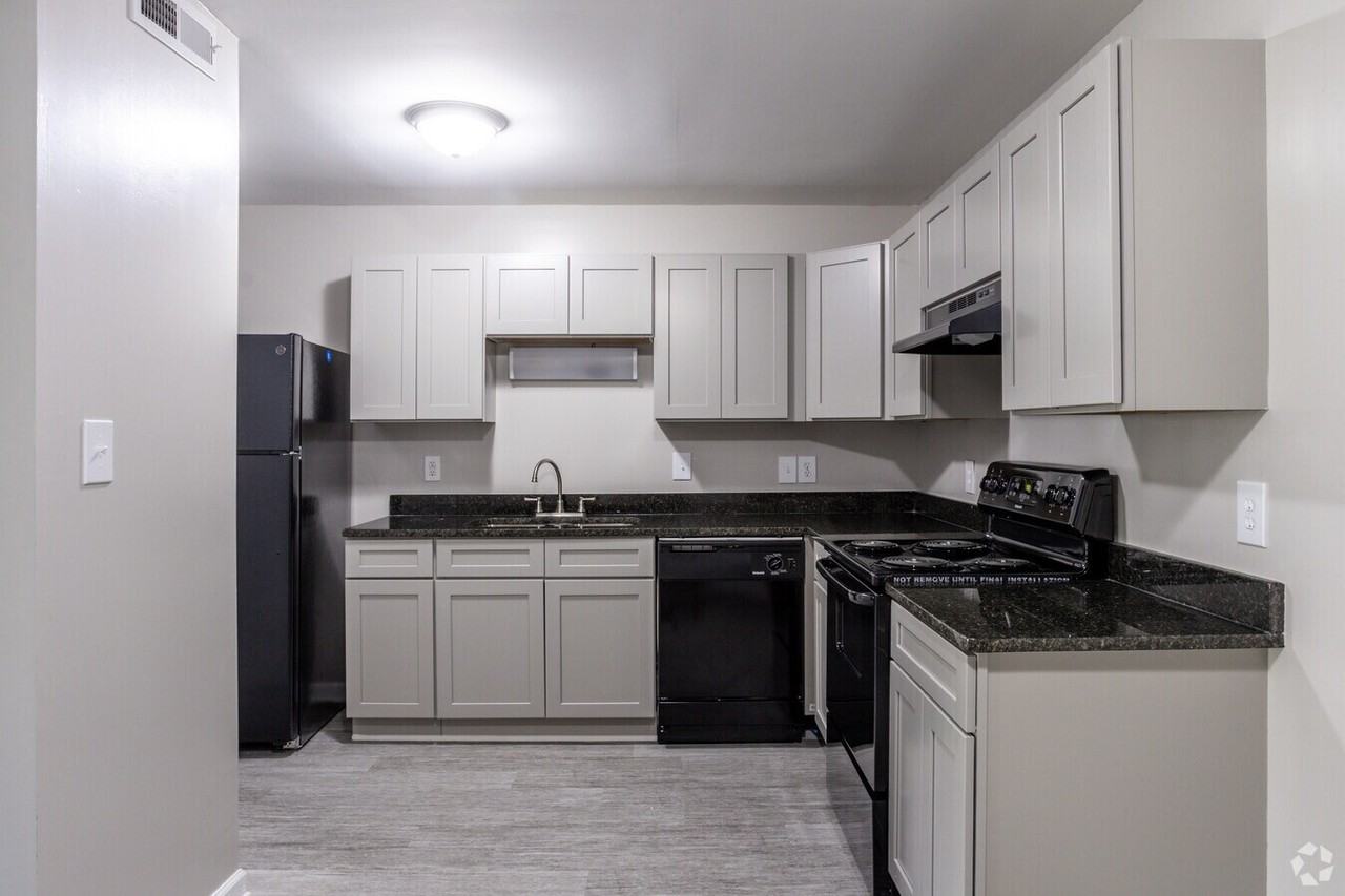 Ashby Woods - Photo 2 of 19