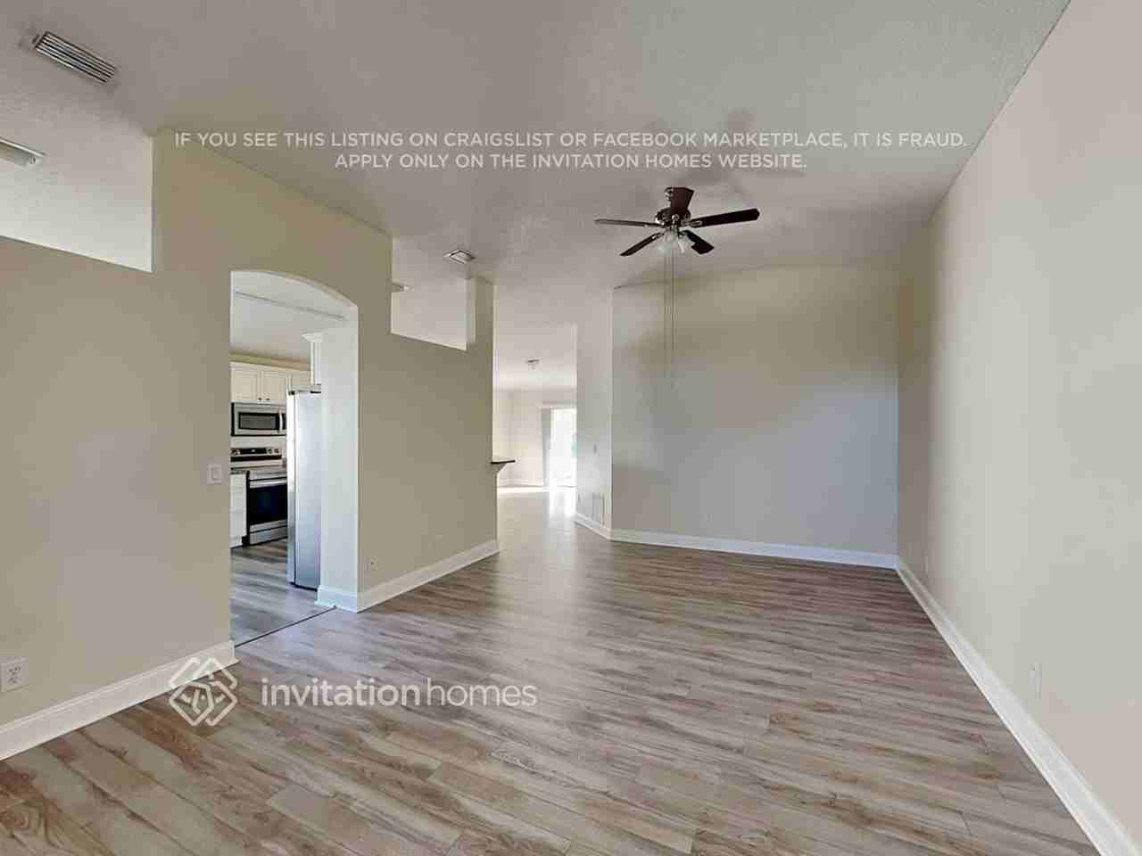 1181 Worcester Way - Photo 3 of 18