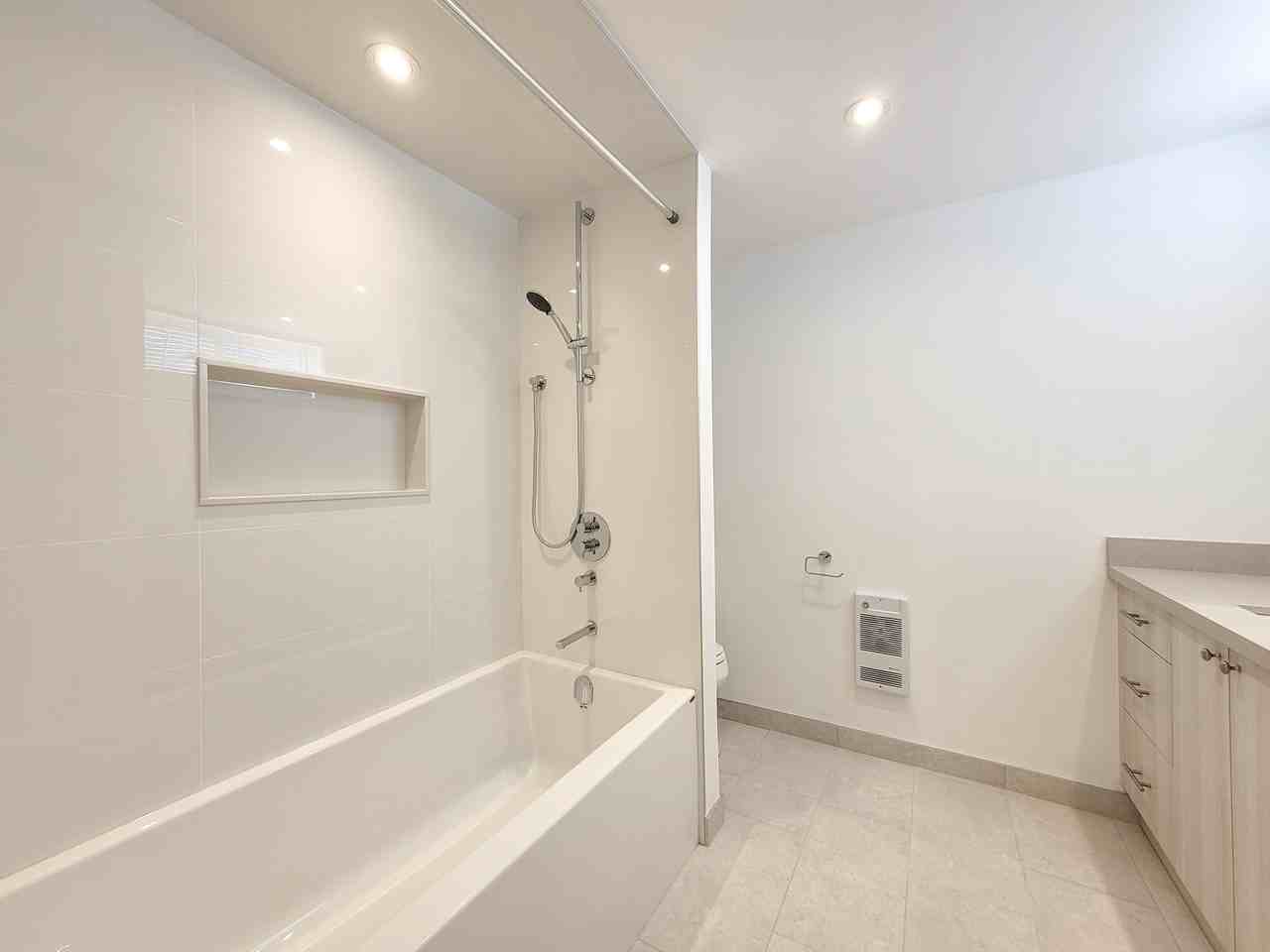 18 Coxwell Avenue - Photo 7 of 24