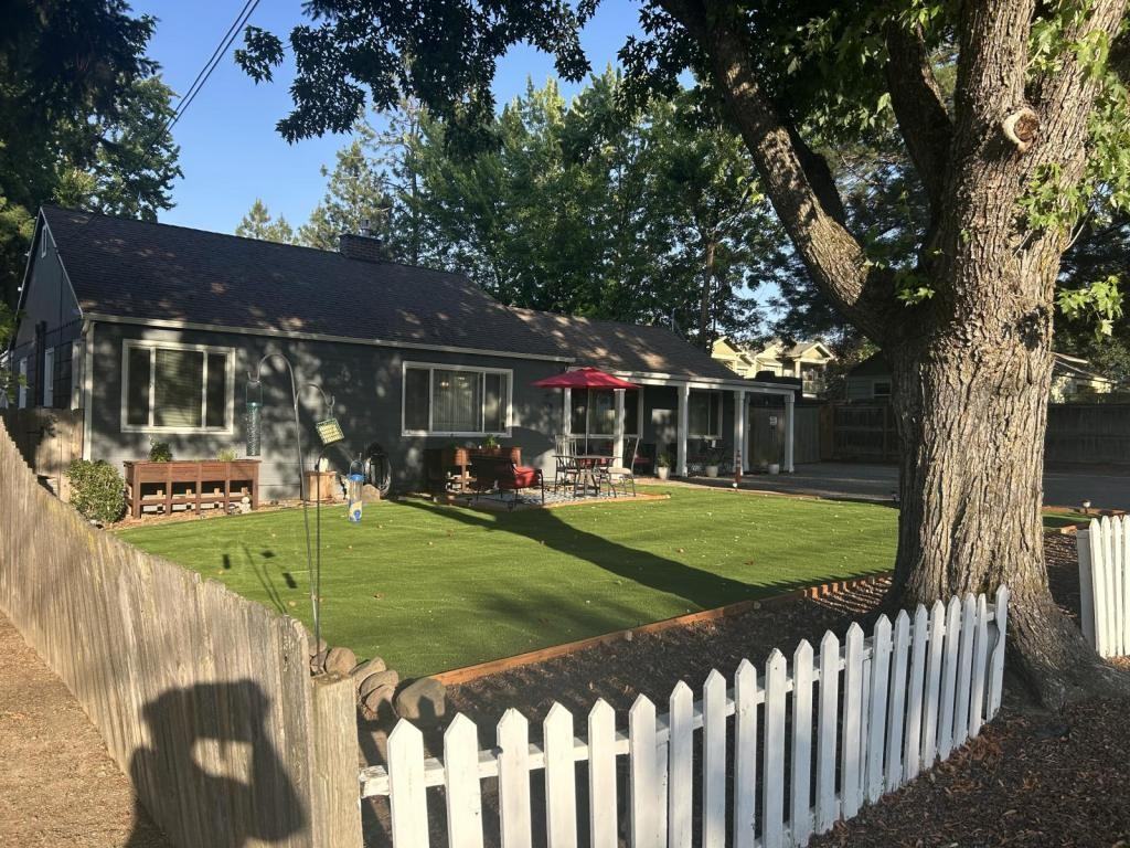 706 Normal Ave - Photo 2 of 47