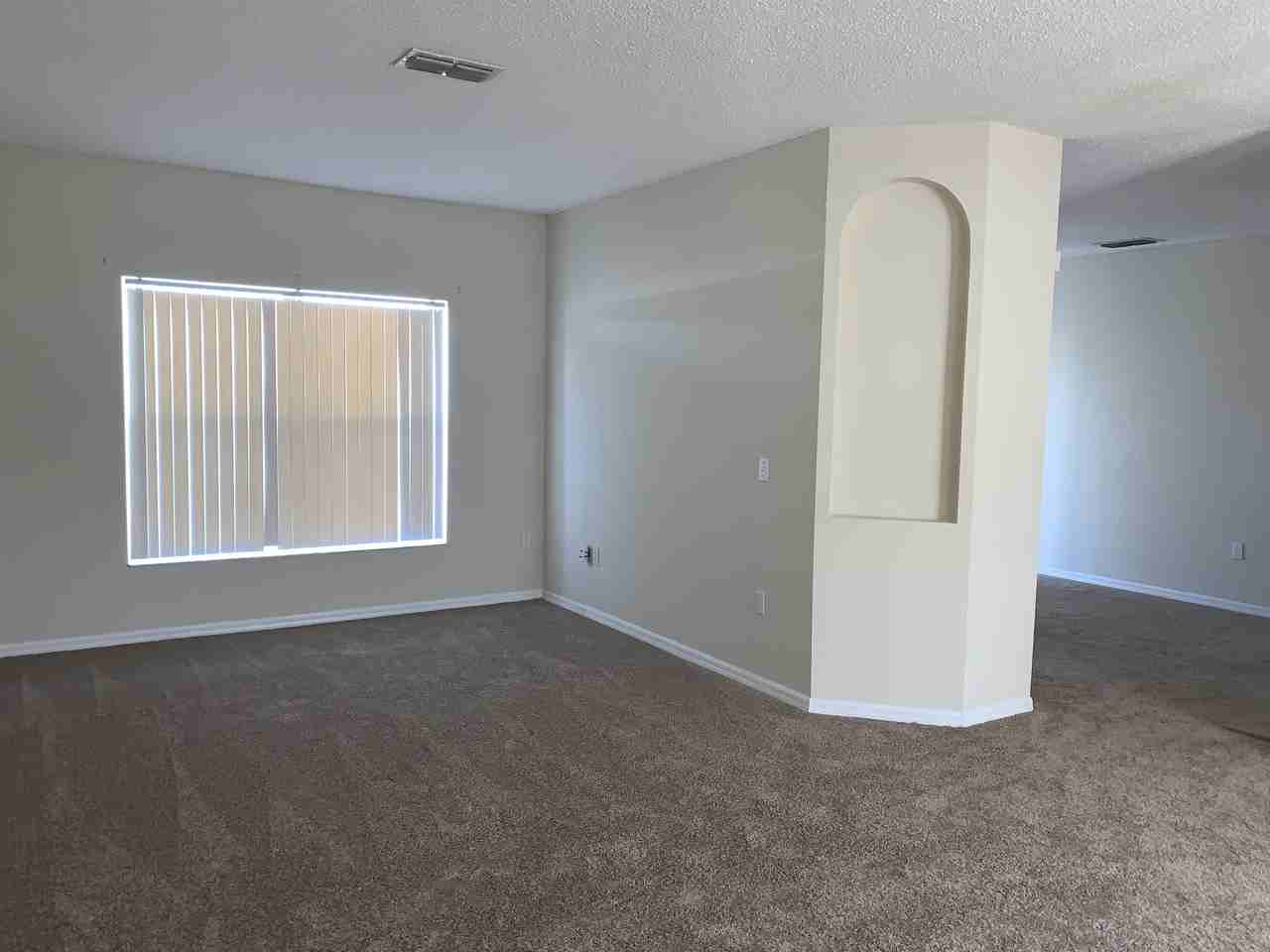 1142 Orne Ct - Photo 3 of 9