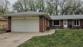 201 N Willow Dr - Photo 1 of 1
