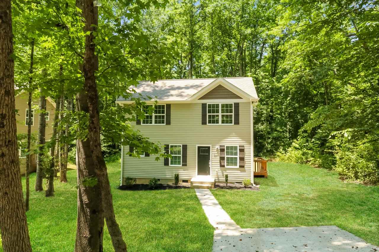 237 Vernon St - Photo 2 of 17