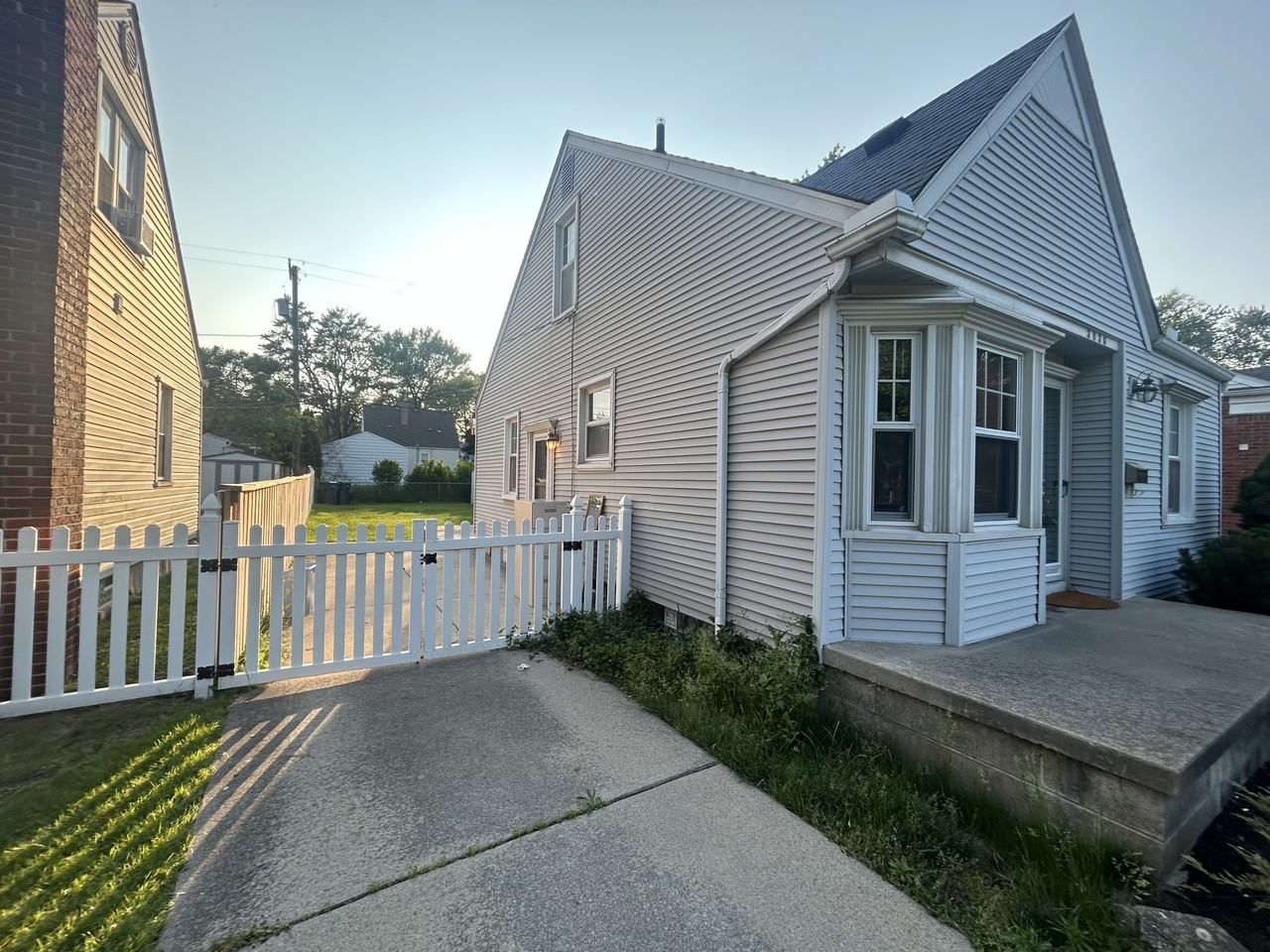 3036 Lincoln St #1 - Photo 2 of 17