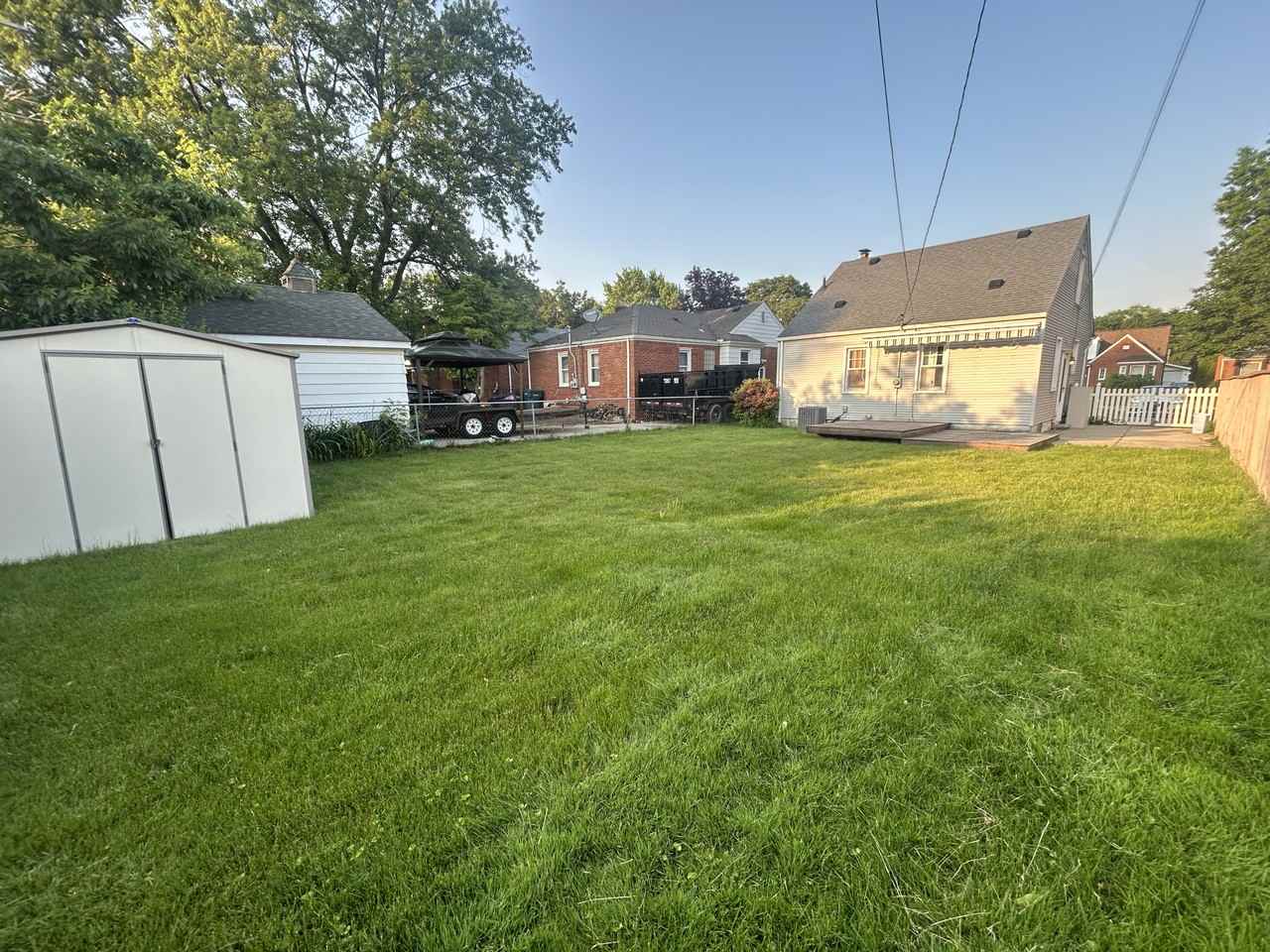 3036 Lincoln St #1 - Photo 3 of 17