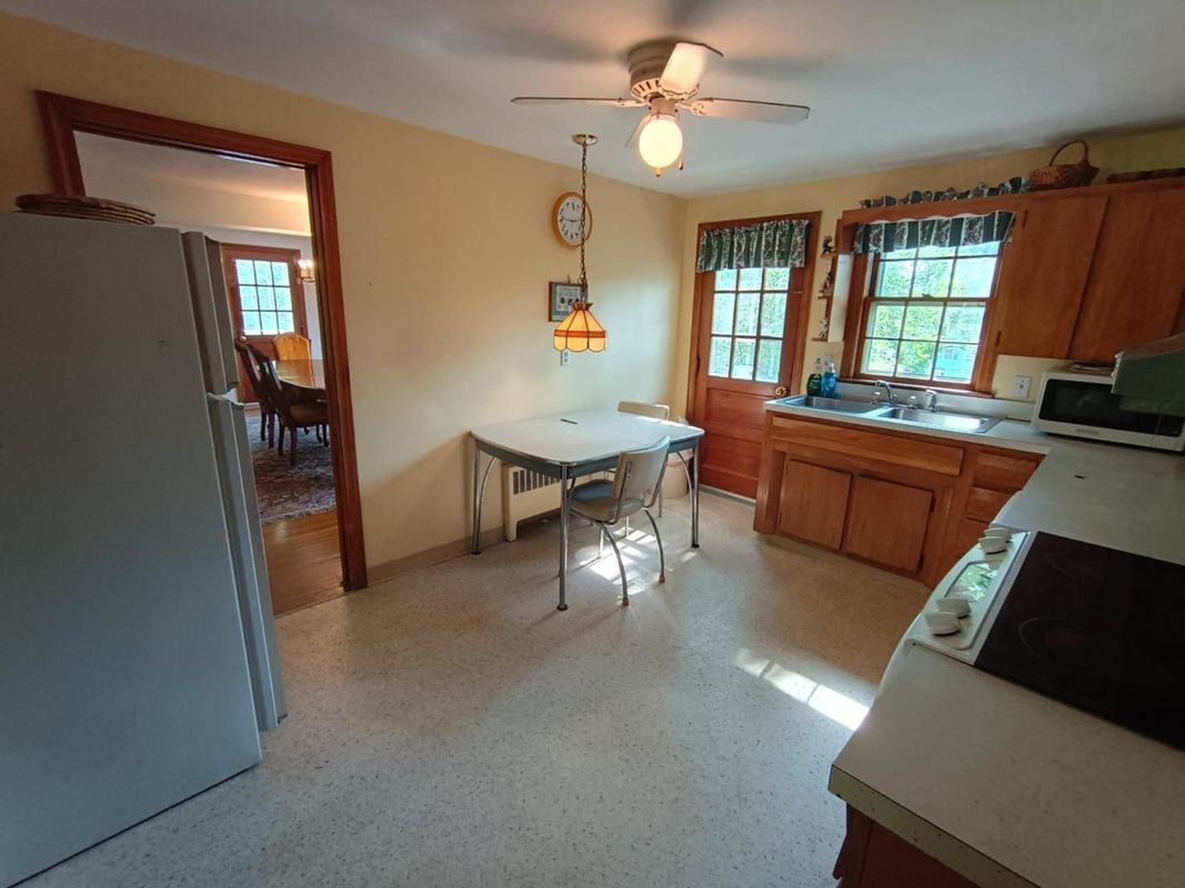 67 Cliffe Ave - Photo 3 of 18