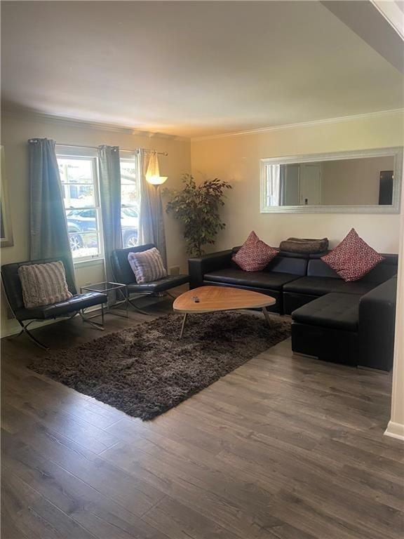 3328 Ferncliff Pl Ne - Photo 3 of 36