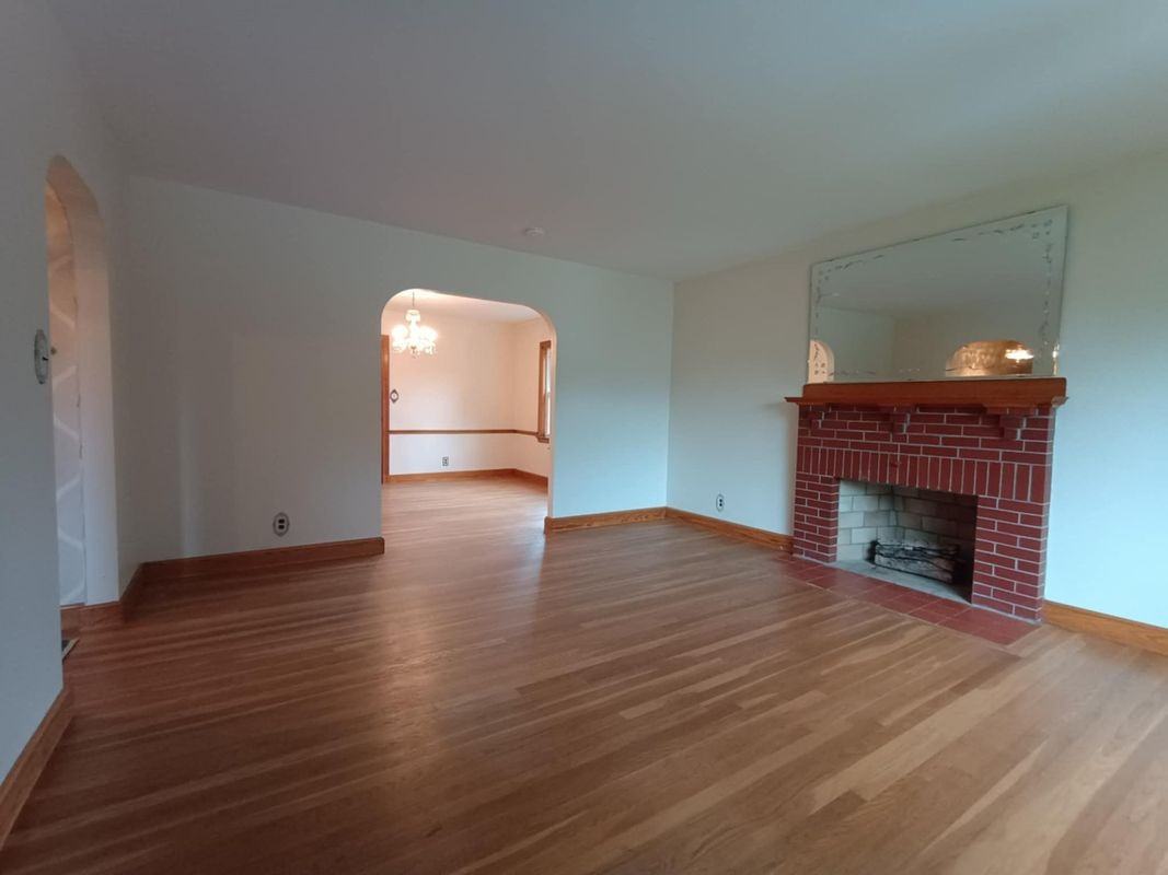 77 Forest St - Photo 2 of 11