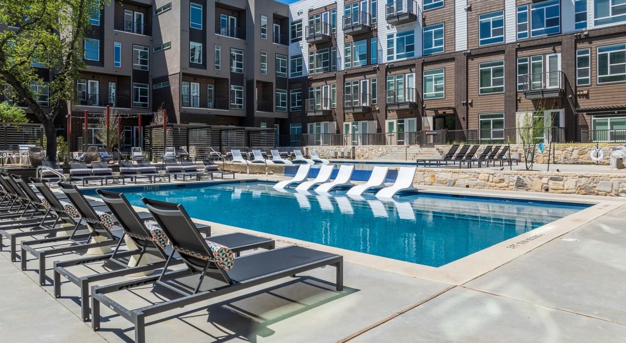 10301 Metropolitan Dr #S7-27