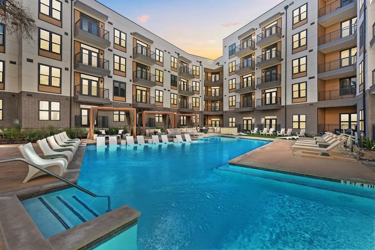 6800 Burnet Rd #S8-56