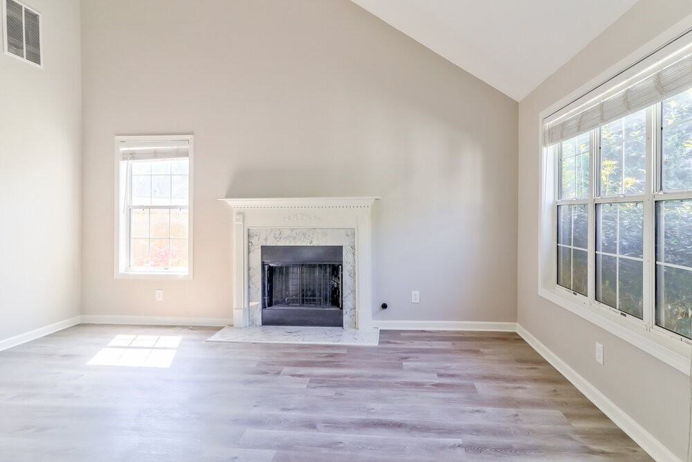 525 Hillcrest Cross Rd - Photo 5 of 17
