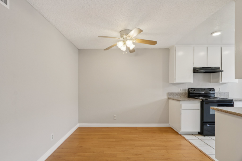 476 E Cypress Ave #G - Photo 2 of 15