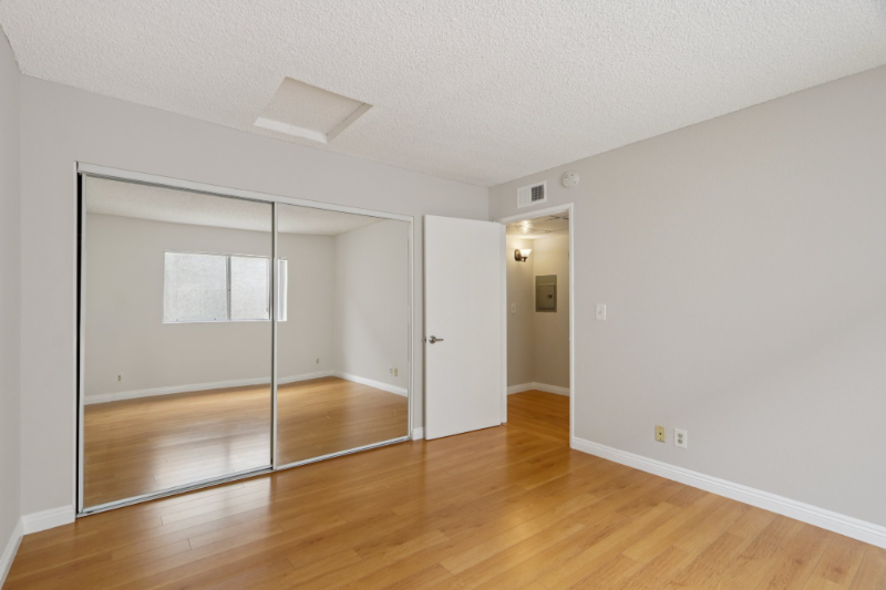 476 E Cypress Ave #G - Photo 5 of 15