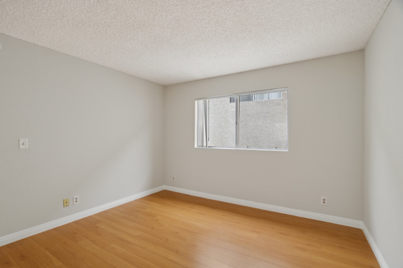 476 E Cypress Ave #G - Photo 6 of 15