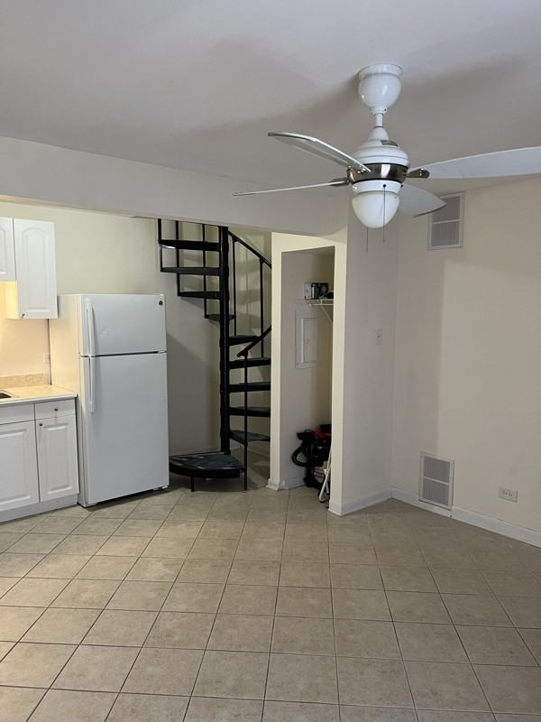 24 Jamaica Colony #3 - Photo 2 of 13