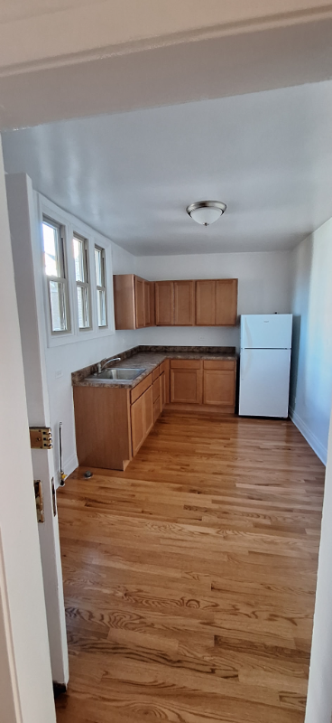 3308 W Hollywood Ave #2 - Photo 3 of 7