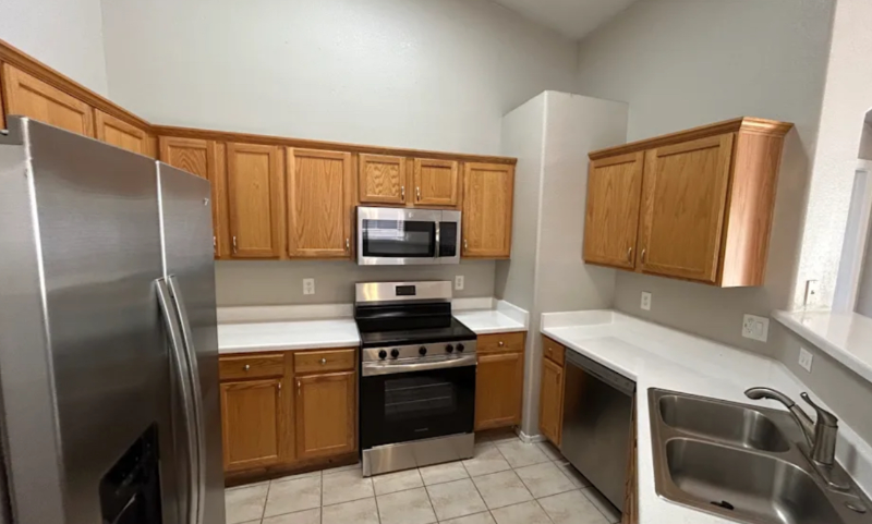 8341 W Surrey Ave - Photo 3 of 8