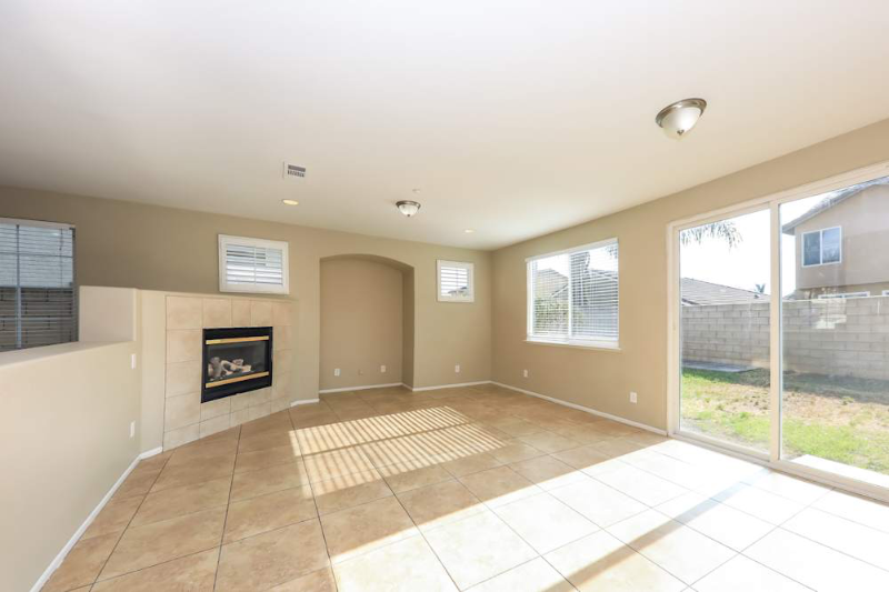 6932 Lisa Dr - Photo 3 of 12