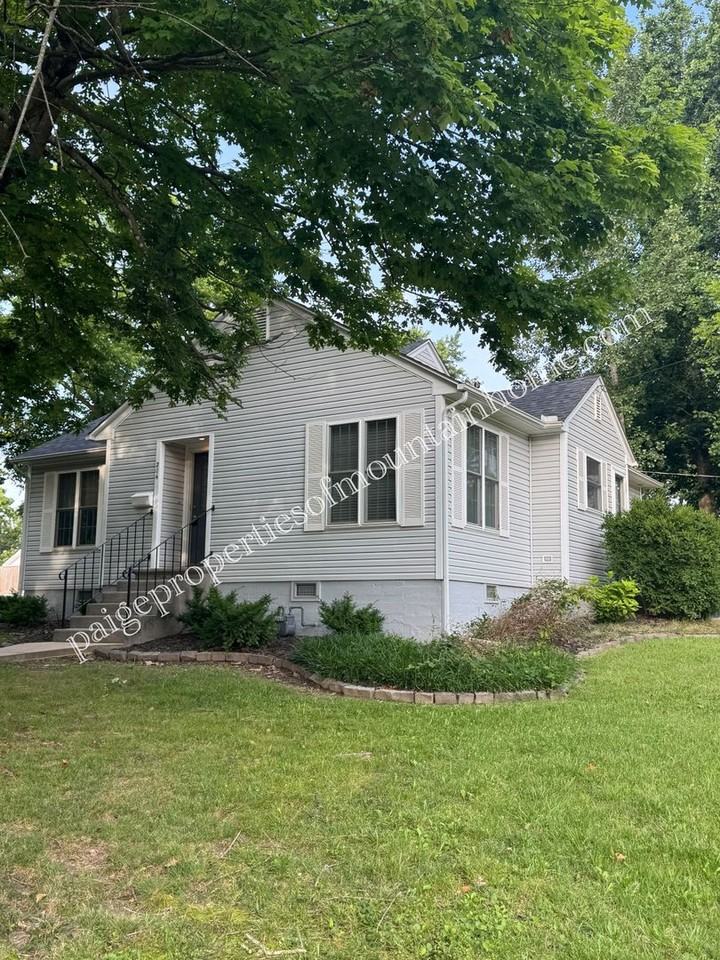 204 South St - Photo 3 of 31