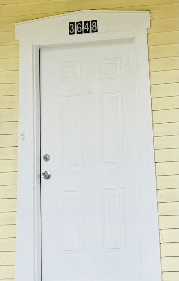 3648 Evangeline St - Photo 3 of 39