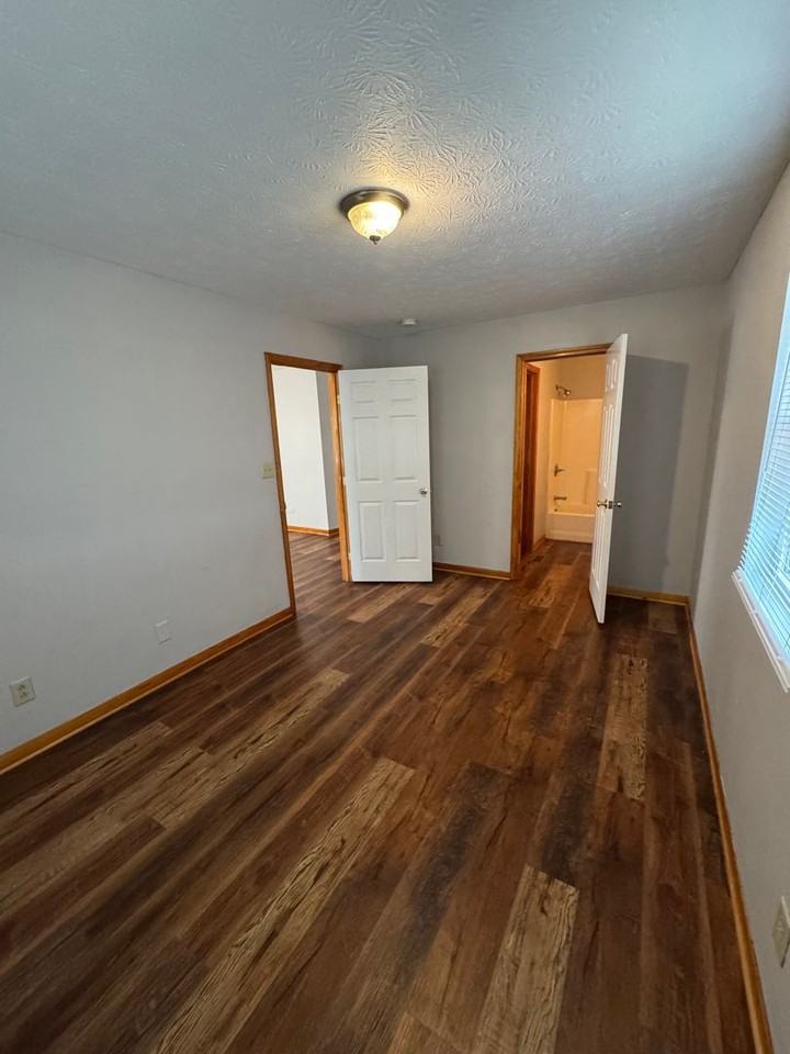 1616 Edgecombe Ave - Photo 4 of 12