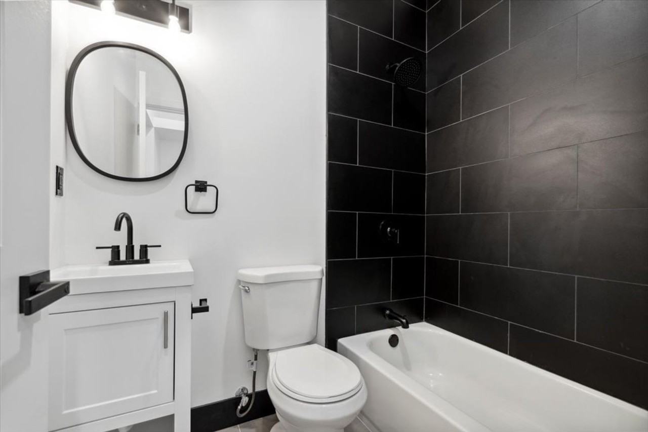 6161 Walnut St Apt 2c - Photo 5 of 11