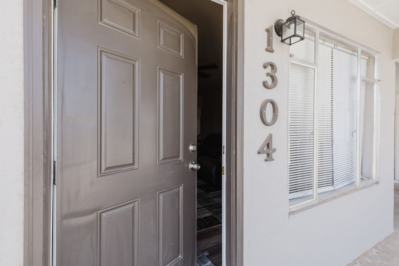 1304 Hendrix Ave - Photo 3 of 27