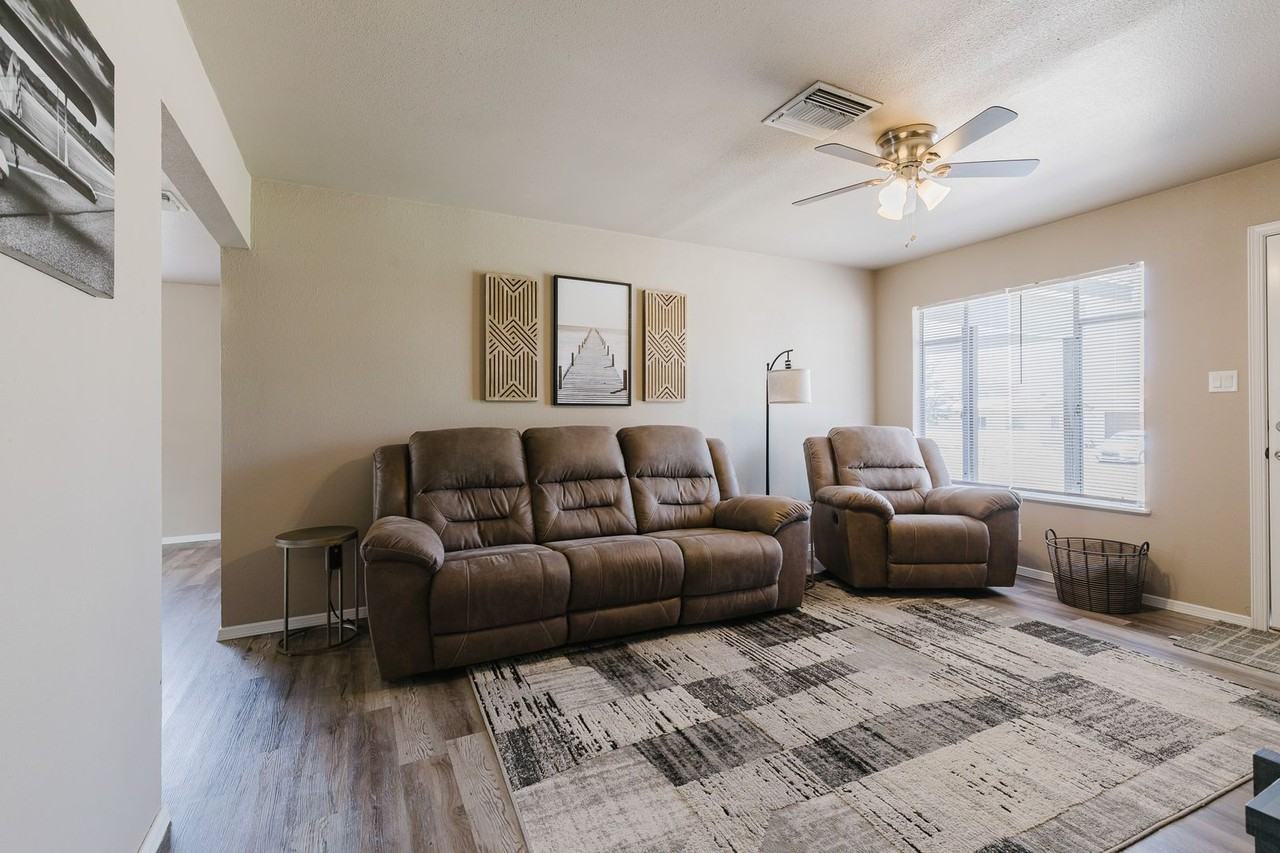 1304 Hendrix Ave - Photo 4 of 27